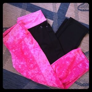 2 Pair athletic capris