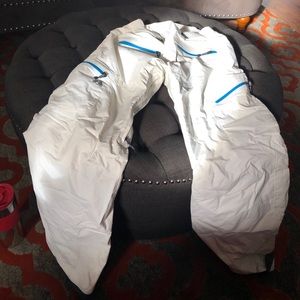 White Eddie Bauer First Ascent Ski Pants