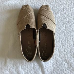 Toms Burlap size 7.5