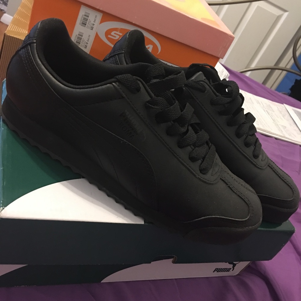 Puma Sneakers