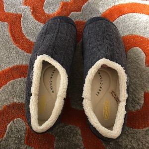Dark grey Cozy fleece slippers