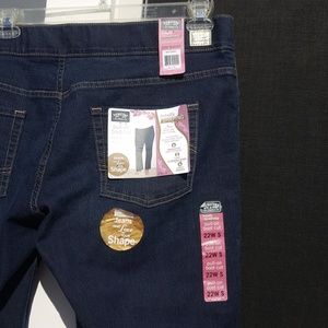 Levi's Bootcut Pull On Jeans