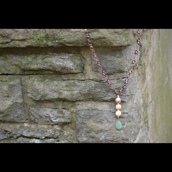 Handmade bead necklace - Picture 6 of 7