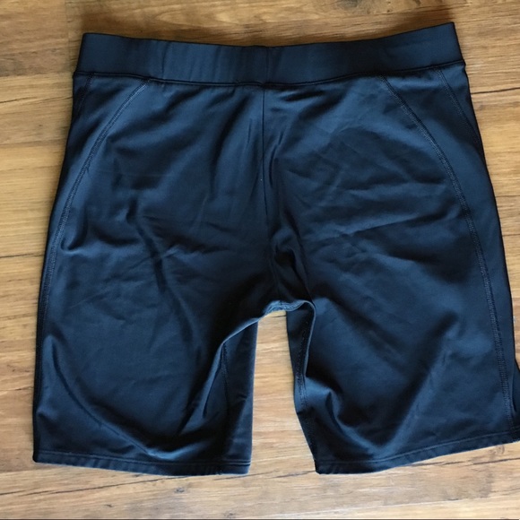 EEEUC Under Armour Black Workout Shorts size XL - Picture 2 of 5