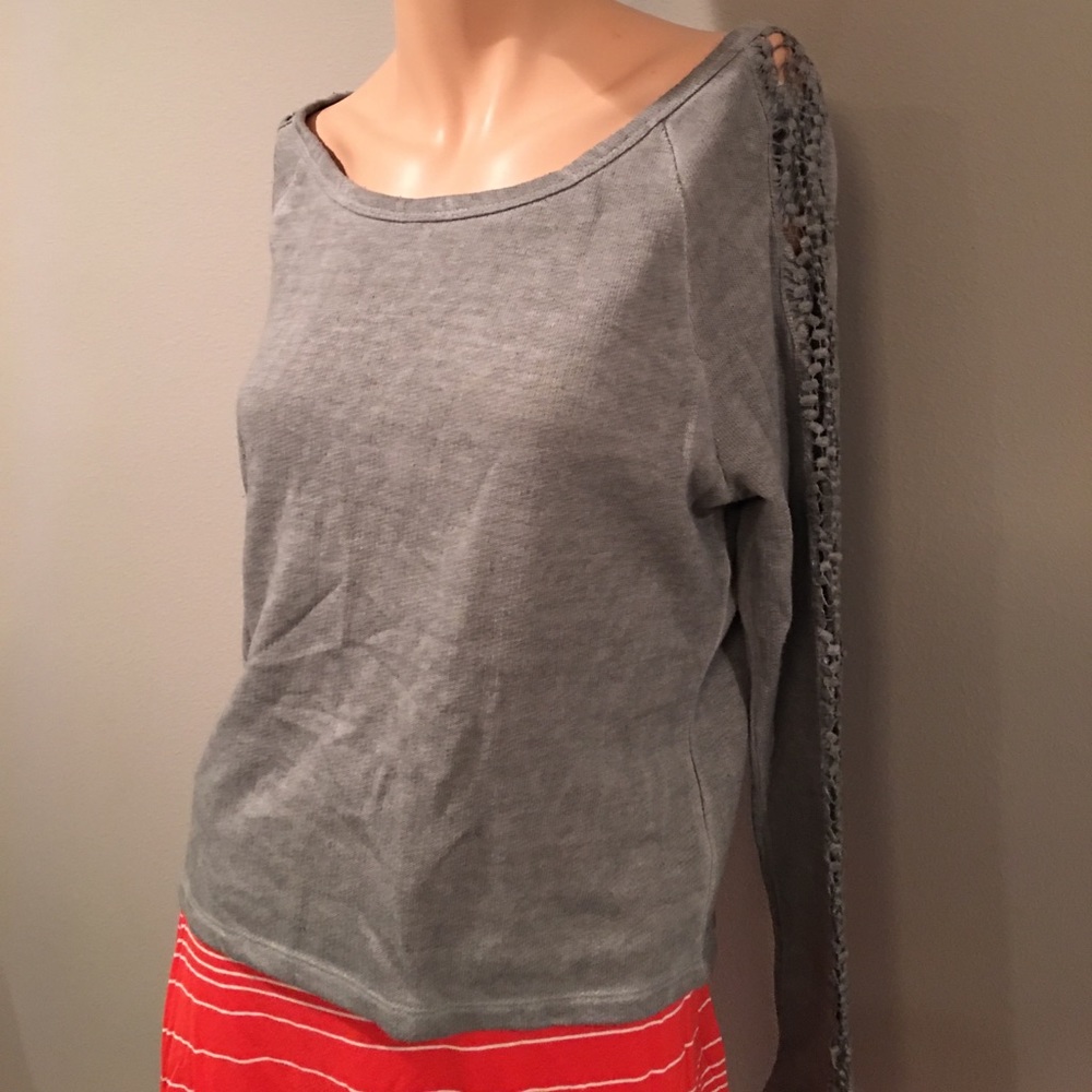 Super cute sweat shirt