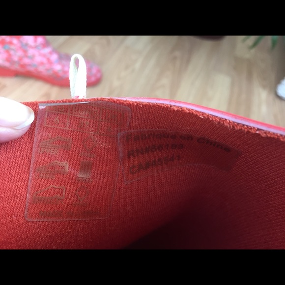 Rain boots - Picture 3 of 4