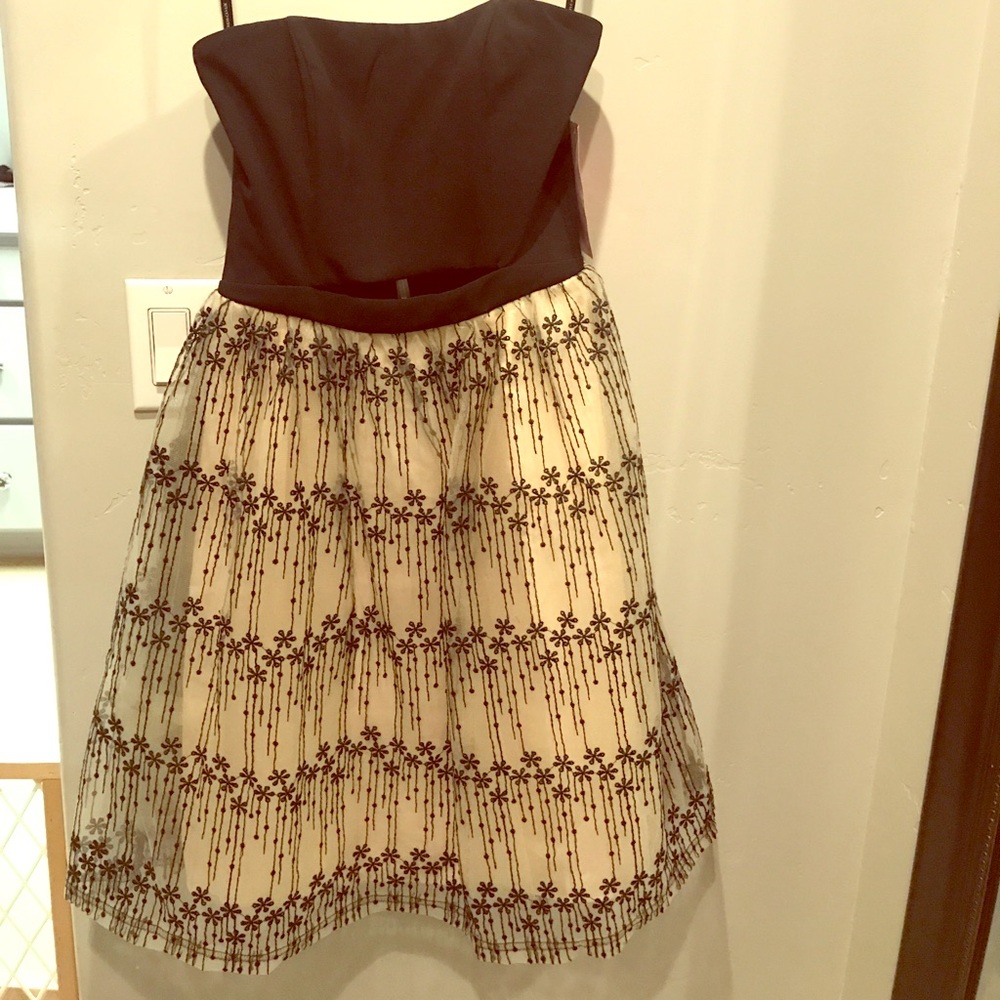 Strapless dress converts to spaghetti strap dress