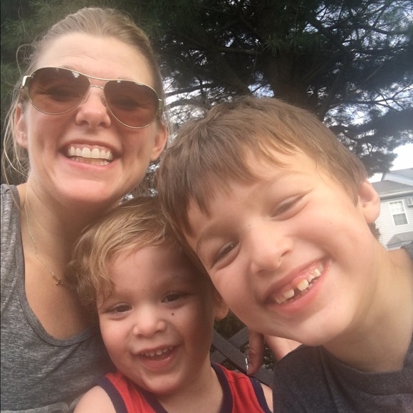 Meet your Posher, Kerri - Picture 1 of 1