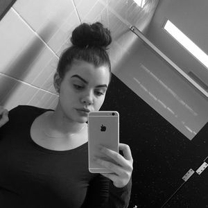 Meet your Posher, Vanessa