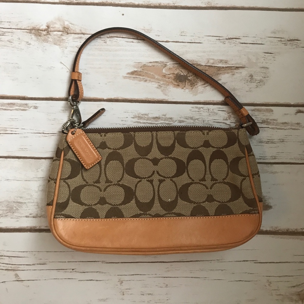 Authentic Coach Signature Demi Pouch