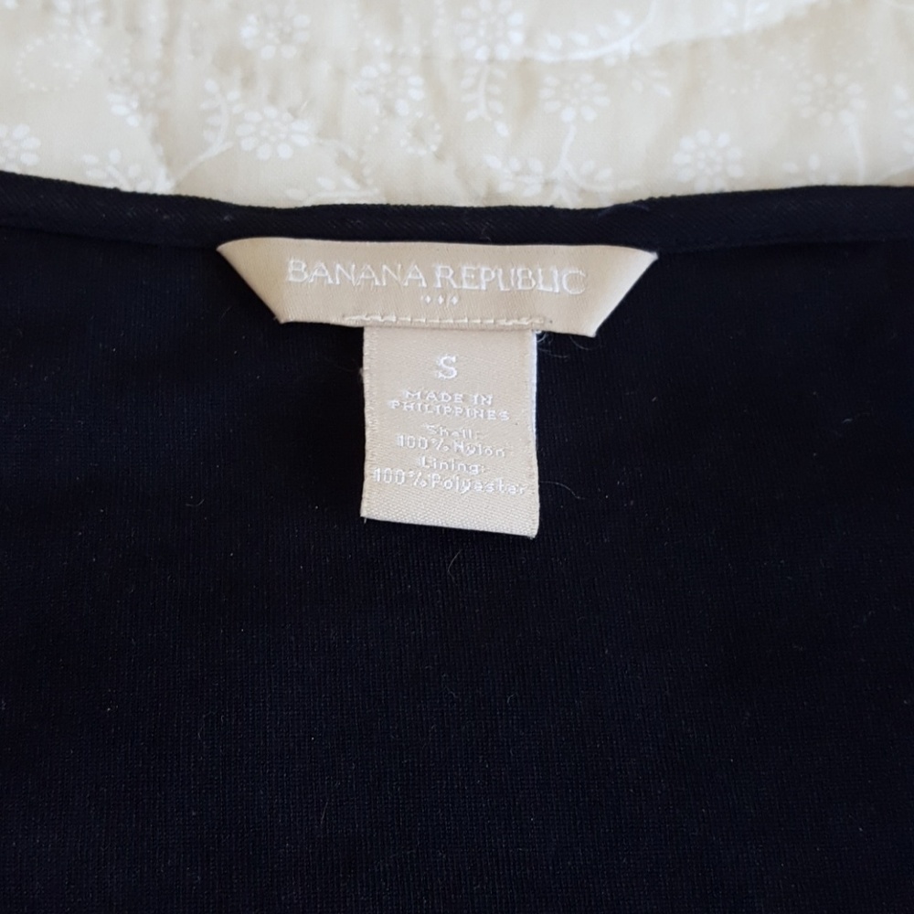 Navy Banana Republic lace shirt - Picture 2 of 2