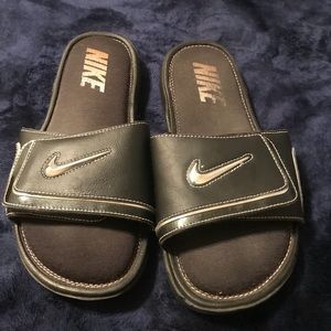 Nike slides