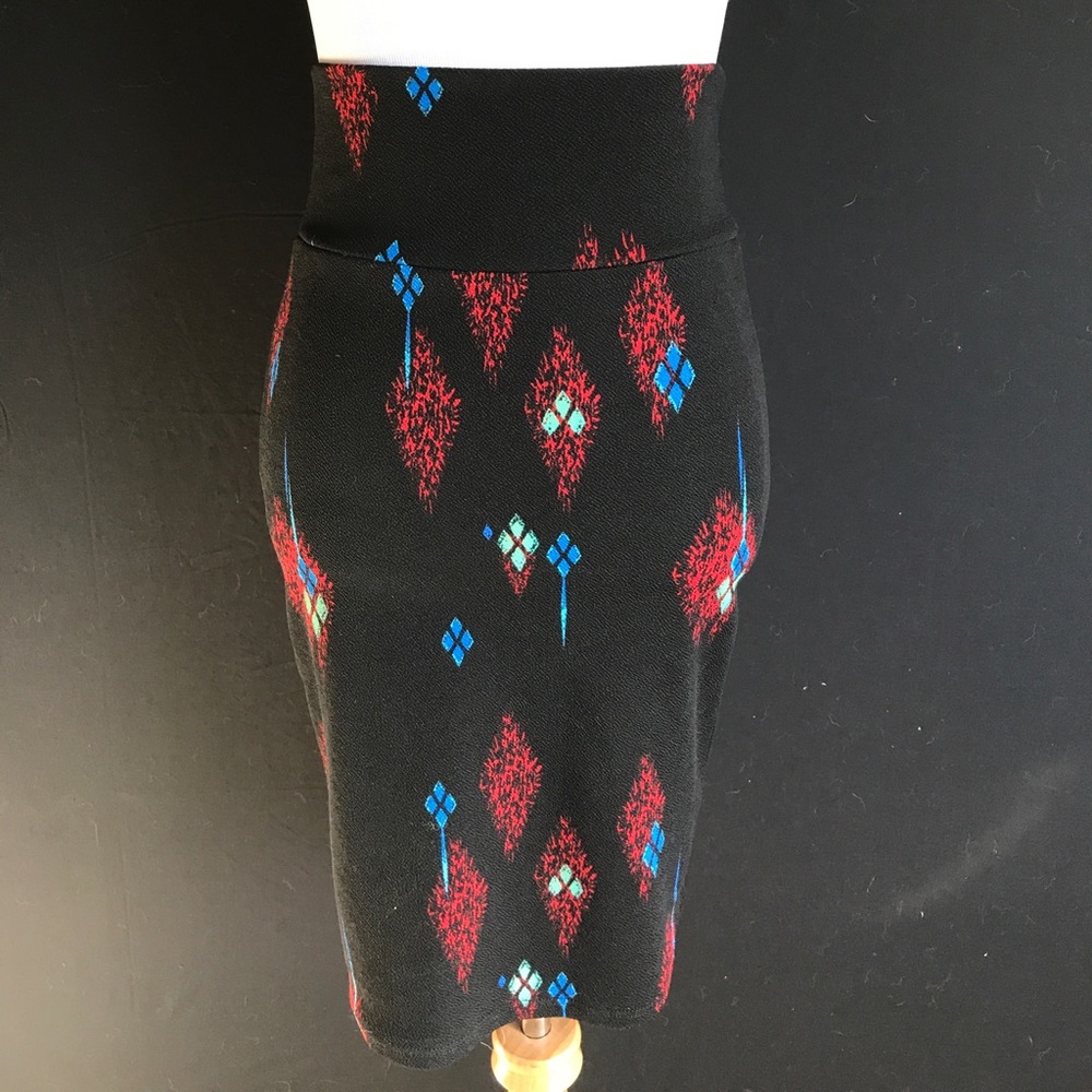 USED lularoe Cassie skirt