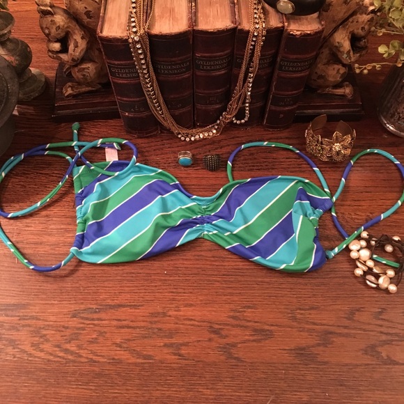 Victoria Secret Bikini 👙 Top - Picture 1 of 1