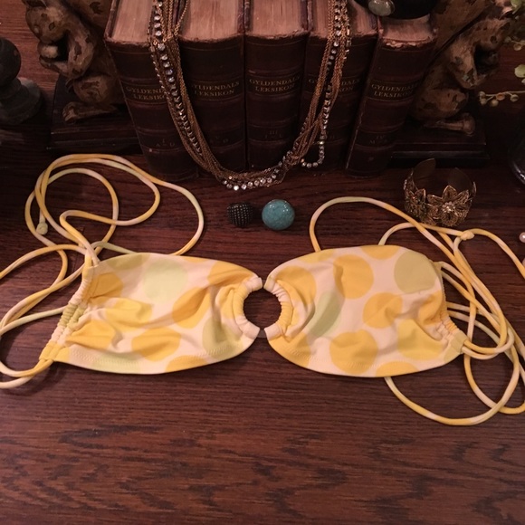 Victoria Secret Bikini - Picture 1 of 1