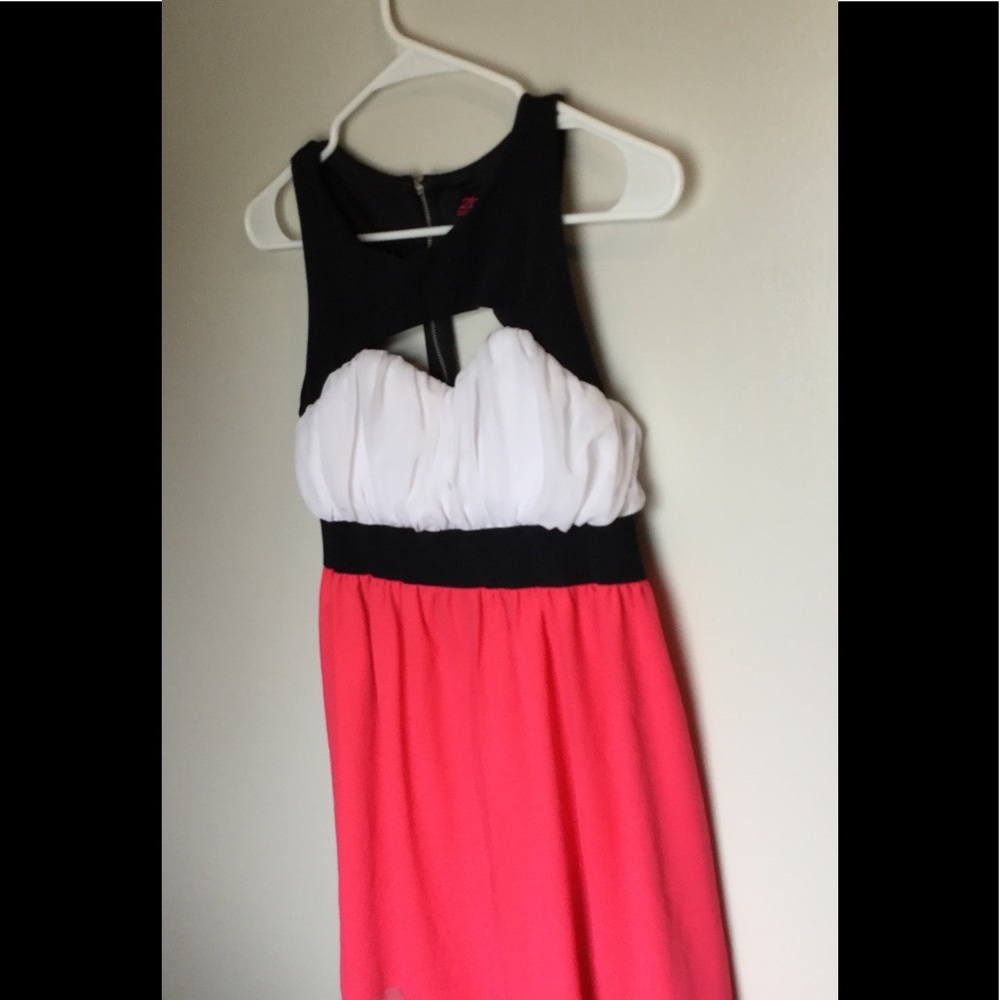 2B BEBE pink, black and white dress