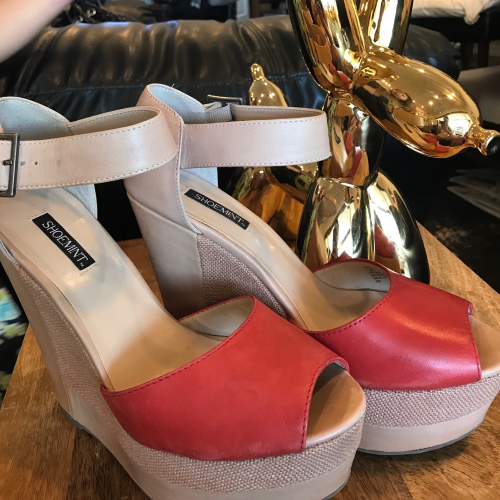 Red and tan sexy platforms!Only worn a few times - Picture 2 of 6