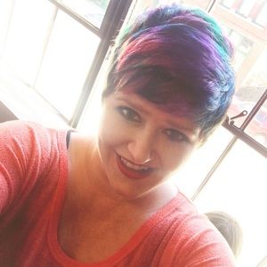 Meet your Posher, Jennifer