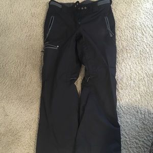 Women’s black size 2 ski pants