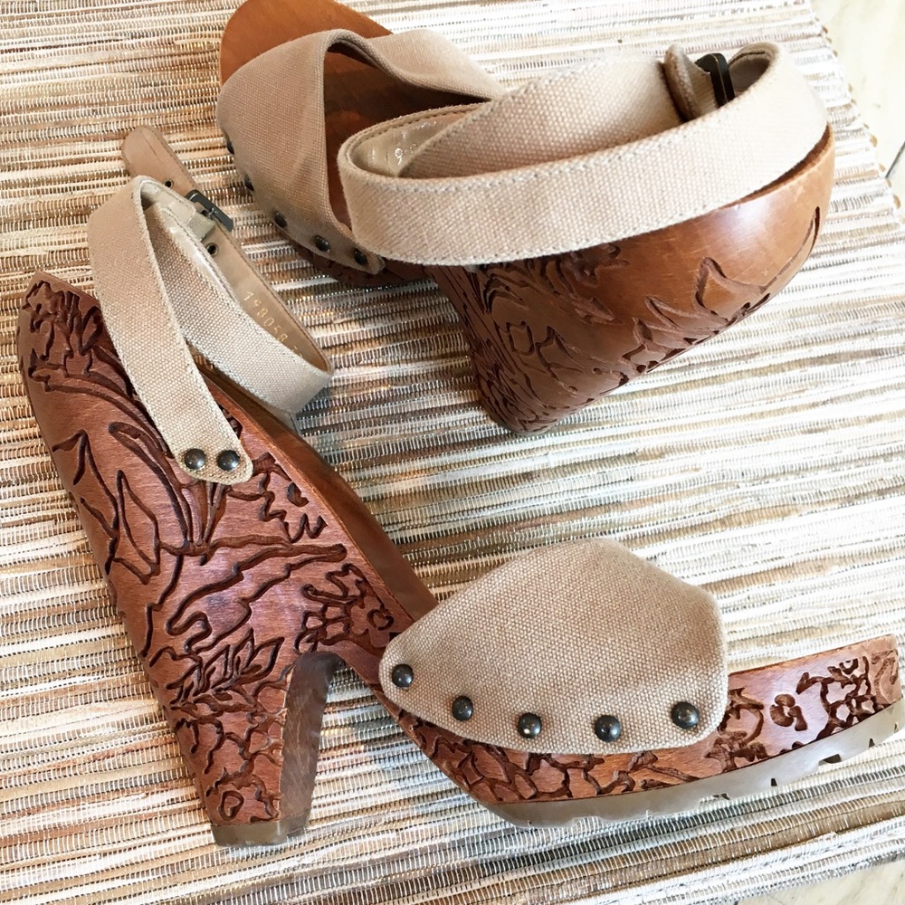STELLA MCCARTNEY Carved Wooden Heels