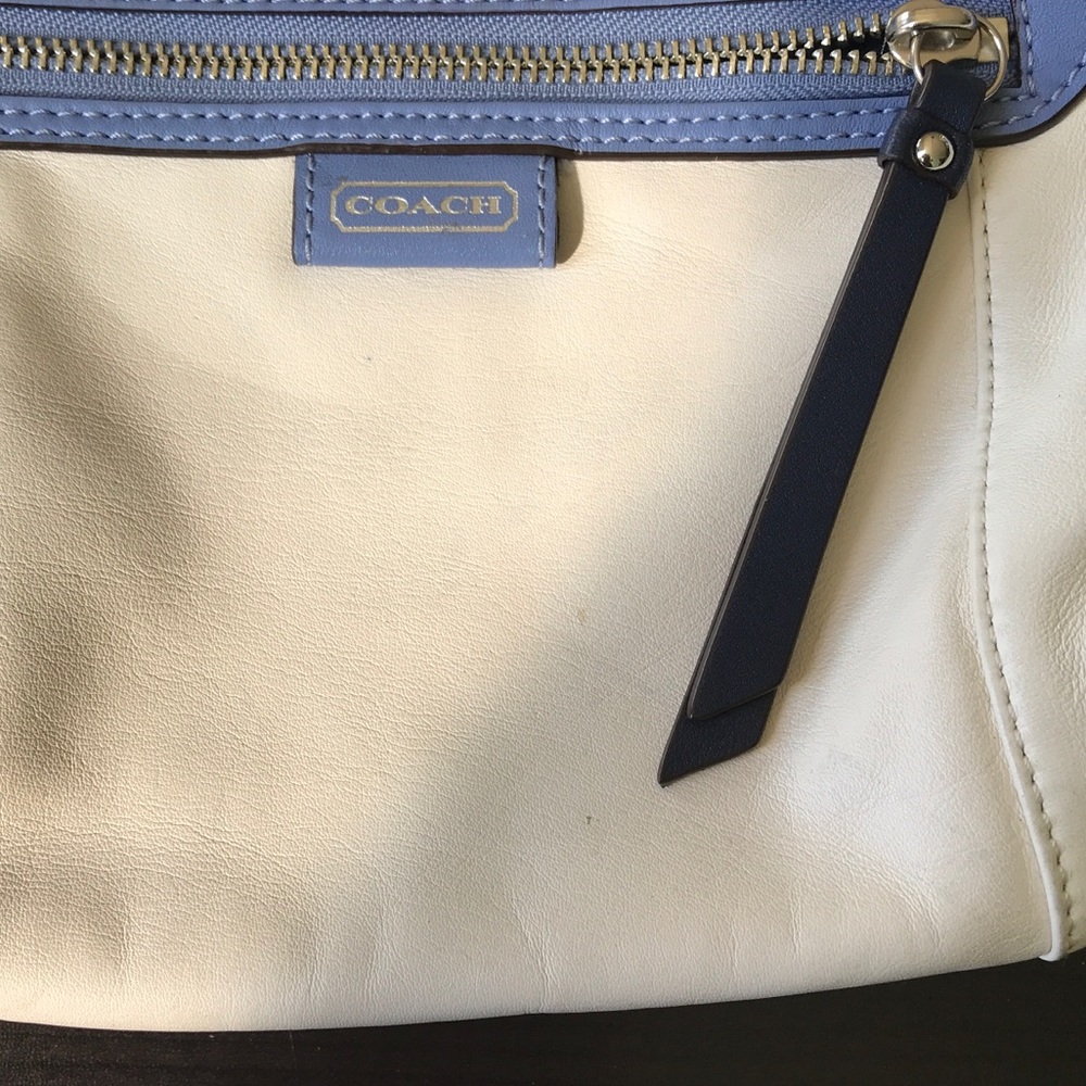Vintage Classic Coach Leather Hobo - Picture 2 of 5
