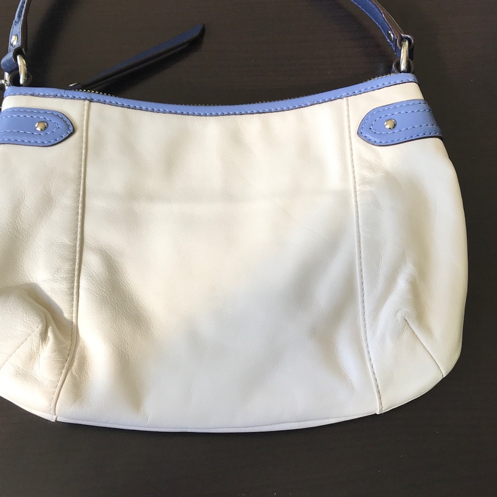 Vintage Classic Coach Leather Hobo - Picture 4 of 5