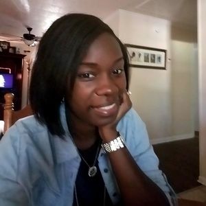 Meet your Posher, Detoya