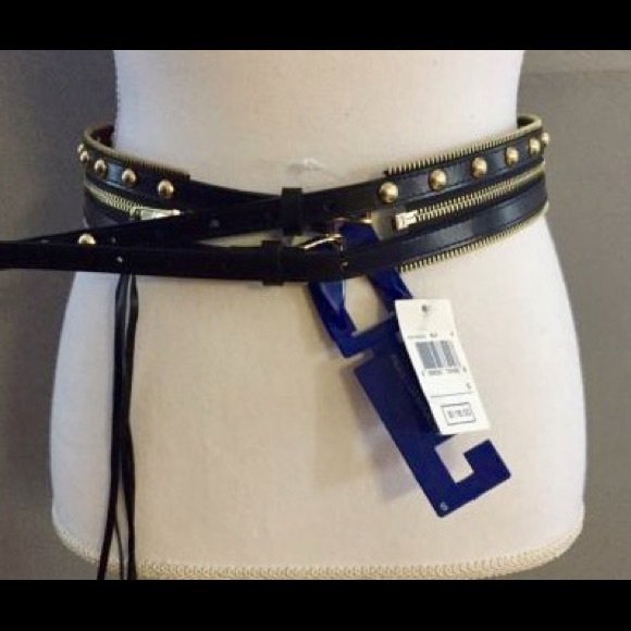 Rebecca Minkoff Accessories - 💥NWT Rebecca Minkoff Black &Gold Leather 3N1 Belt