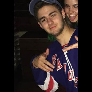 Meet your Posher, Marcos