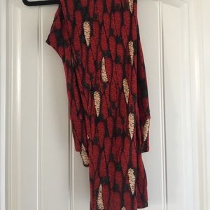 Lularoe unicorn 🦄 Carrot TC leggings