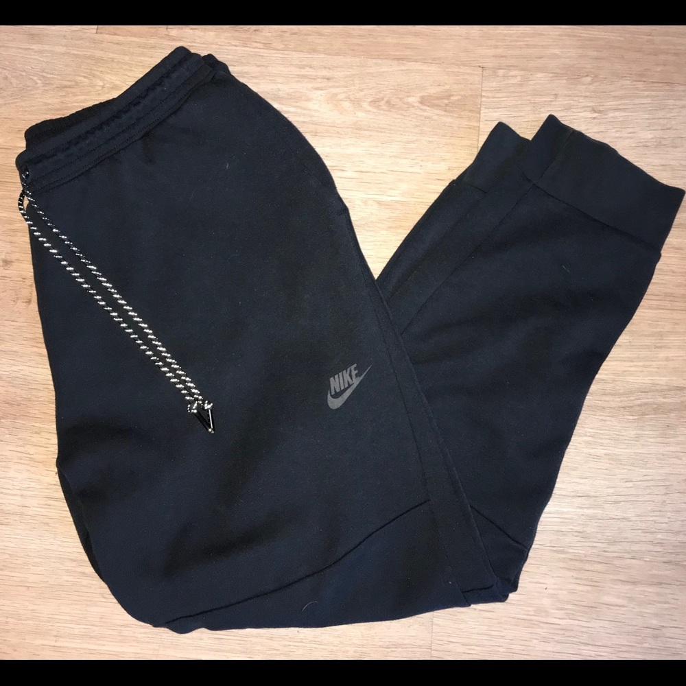 Nike tech fleece sweat pants