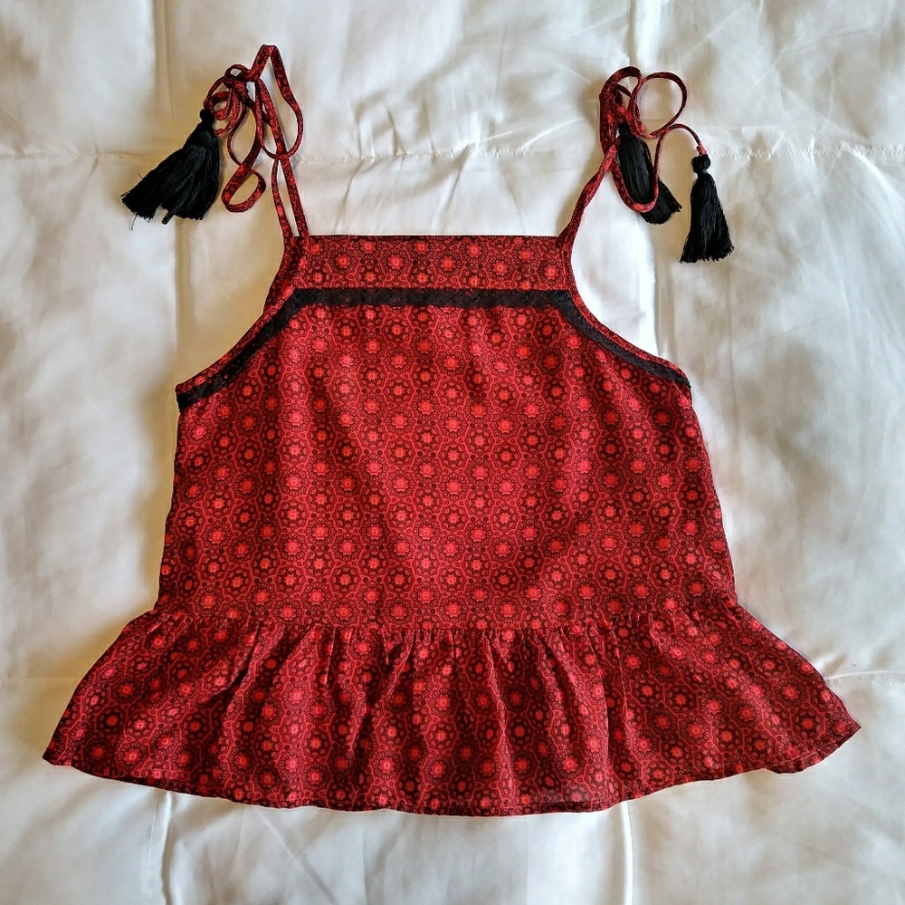 🎊 HP! 🎊 NWT Red Tassel Top