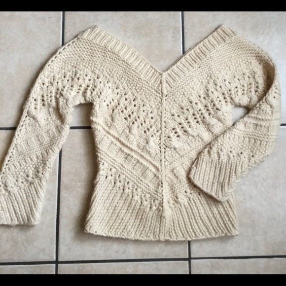 Hand knit tan fitted stylish sweater - Picture 2 of 4