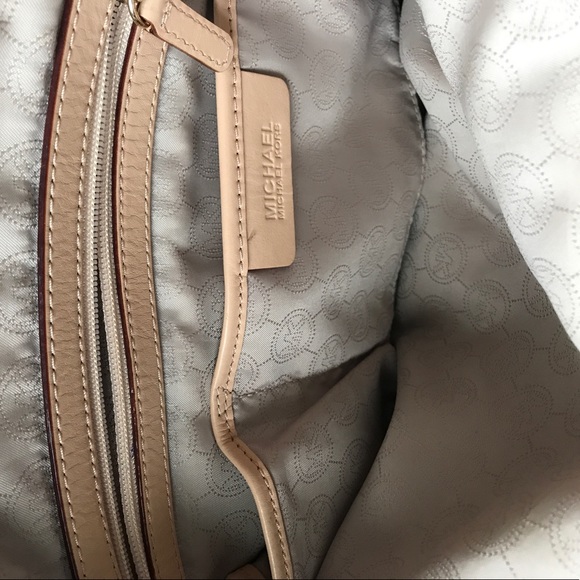 M I C H A E L    K O R S   Jet set tote - Picture 2 of 4