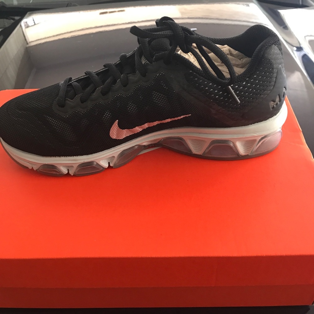 Tennis Shoes