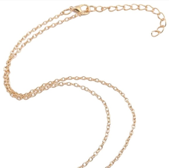 NWOT Triangle Gold Necklace - Picture 7 of 7