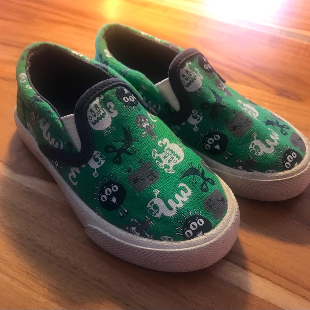 Bucketfeet Monster Slip-ons, toddler size 6.