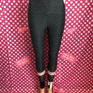 NWT VS PINK mesh ankle ultimate yoga leggings