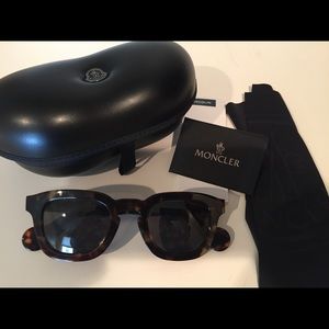 Moncler Dark Havana sunglasses NEW!