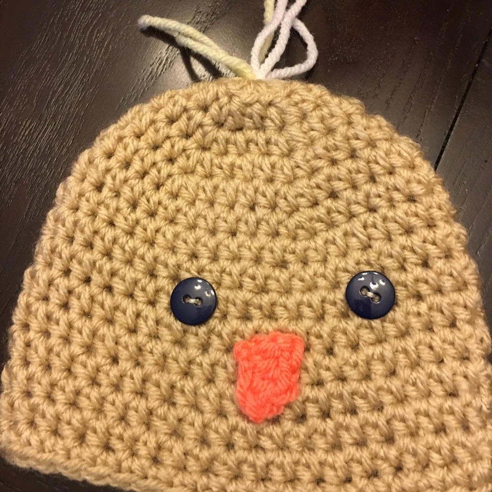 NWOT Crochet handmade baby chick hat