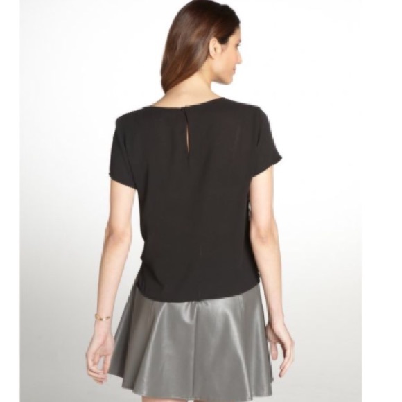 Greylin Cropped Fit Top - Picture 2 of 5