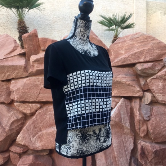 Greylin Cropped Fit Top - Picture 3 of 5