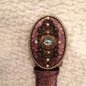 Awesome belt with stone and jewel buckle!