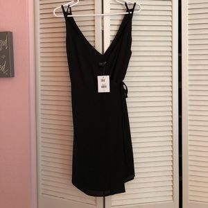 NWT TOPSHOP black wrap dress