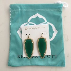 Kendra Scott large arrow head earrings
