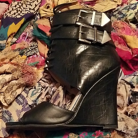 Wedges - Picture 3 of 4