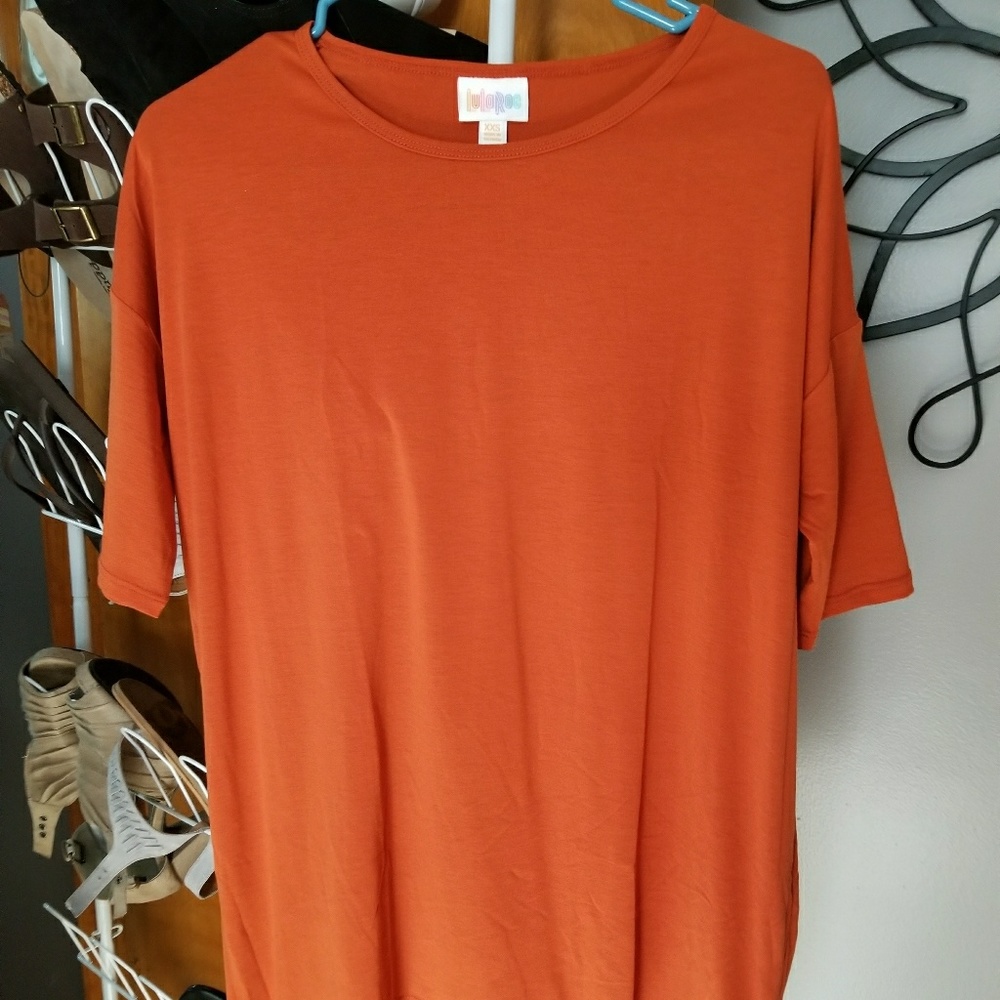 NWOT lularoe Irma top xxs