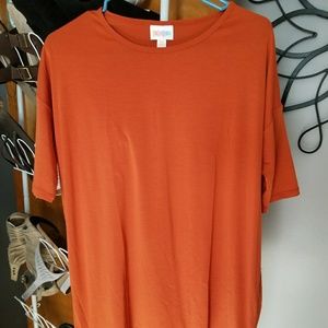 NWOT lularoe Irma top xxs