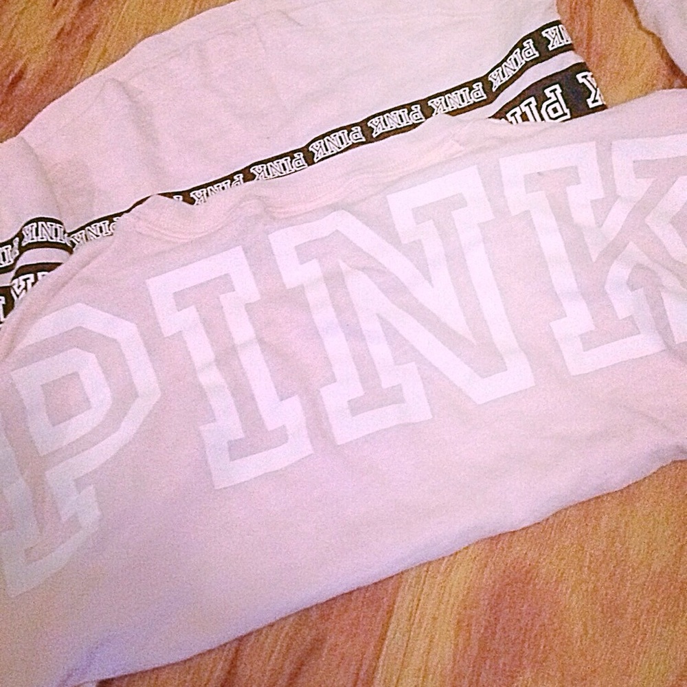 Vs pink crew size xs