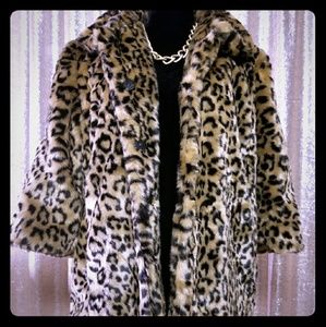 Forever 21 Leopard Faux Fur Coat
